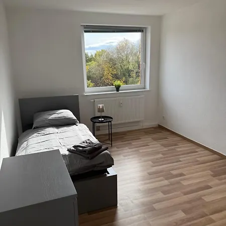 CityStay Bitterfeld B - Bahnhof und Goitzsche nah Apartment